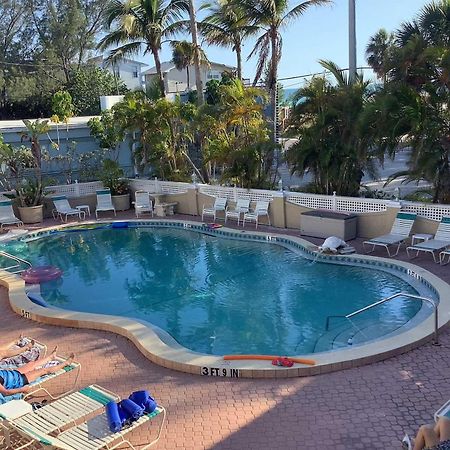 Tortuga Inn Beach Resort Unit #229 Bradenton Beach Bagian luar foto